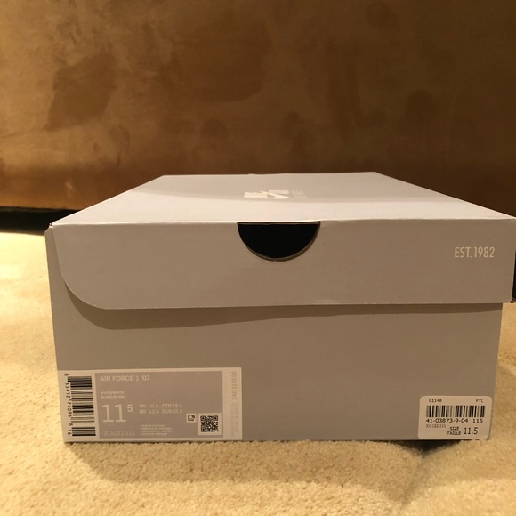 Custom Kobe Bryant Air Force 1 - Picture 7 of 8